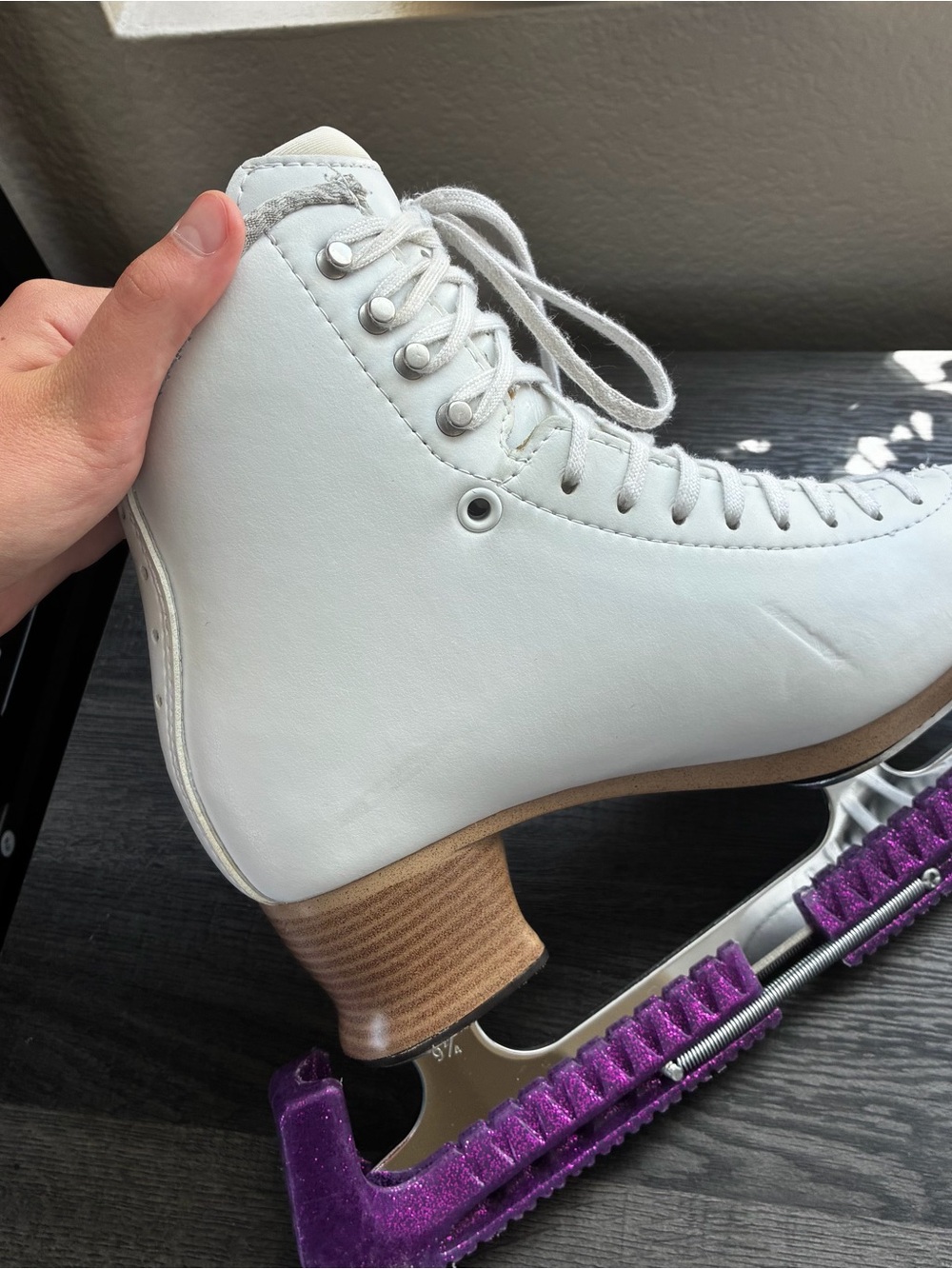 Jackson Elle FS2130 Figure Skates 5W Wide Ultima Mirage Blades Swarovski w/ box - Picture 2 of 16